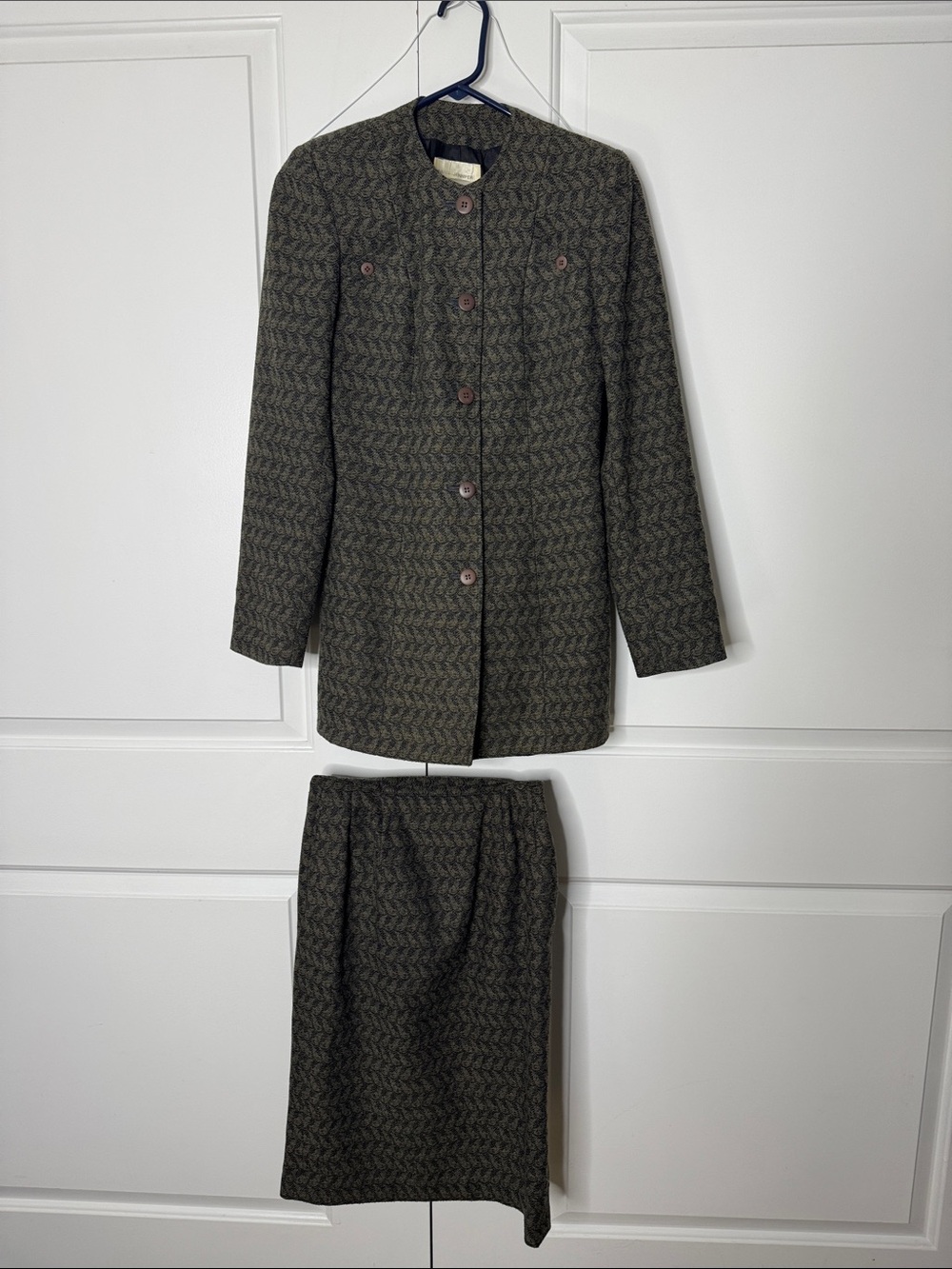 Olive Green Patterned Whool Blend Skirt Set Size 3/4- Classic Two-Piece